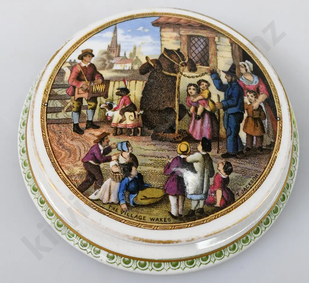 THE VILLAGE WAKES PRATT LID & BASE Image 1++