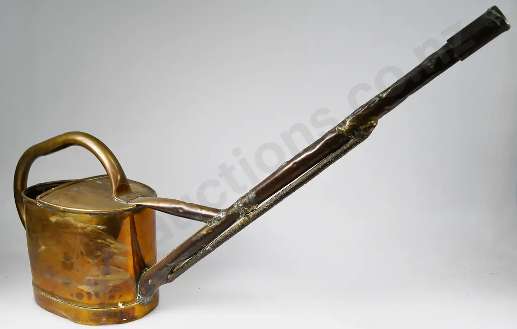 VINTAGE BRASS WATERING CAN Image 1++