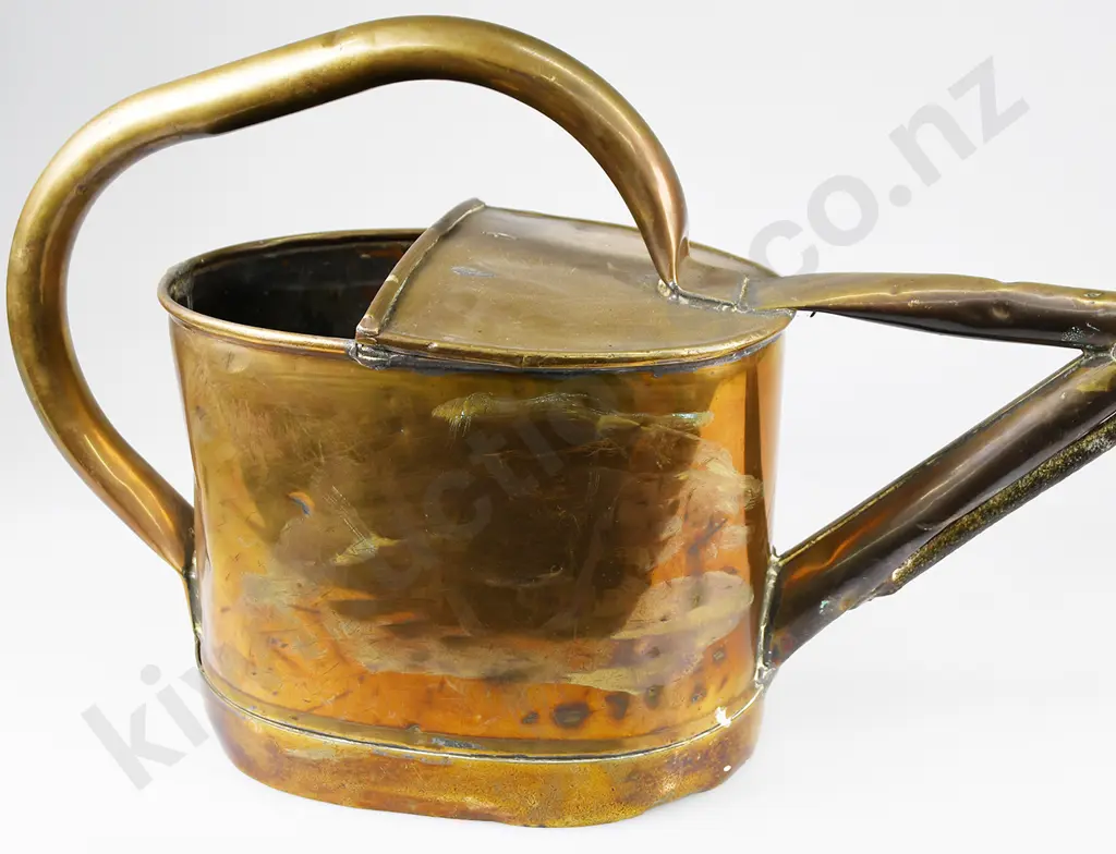 VINTAGE BRASS WATERING CAN Image 1++