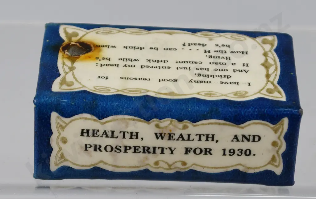 TE PUKA HOTEL TOKOMARU BAY MATCH BOX HOLDER 1930 Image 1++