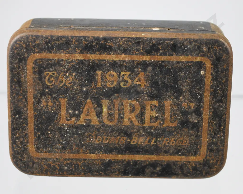 ASSORTED TOBACCO & RAZOR TINS Image 1++