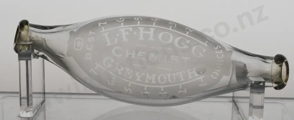 HOGG CHEMIST GREYMOUTH BABY FEEDER Image 1++