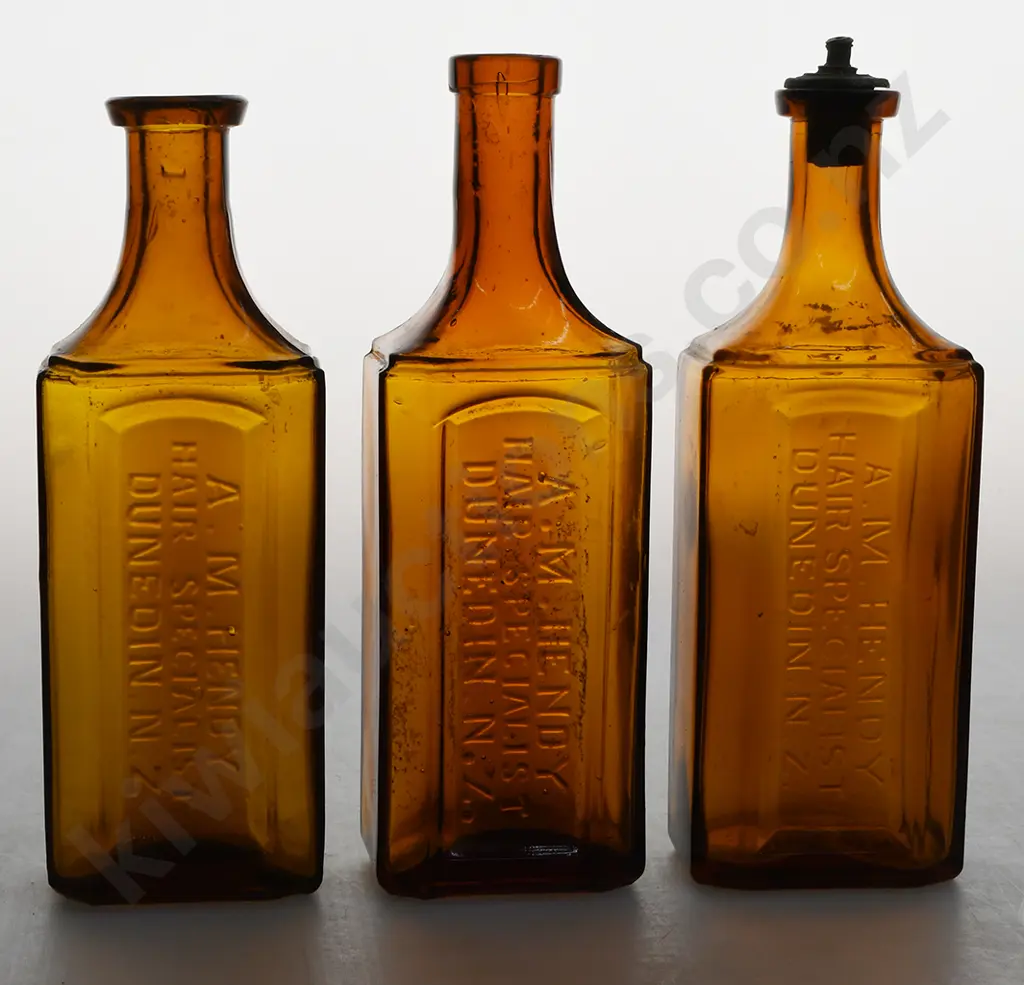 COLLECTION OF HENDY DUNEDIN BOTTLES Image 1++