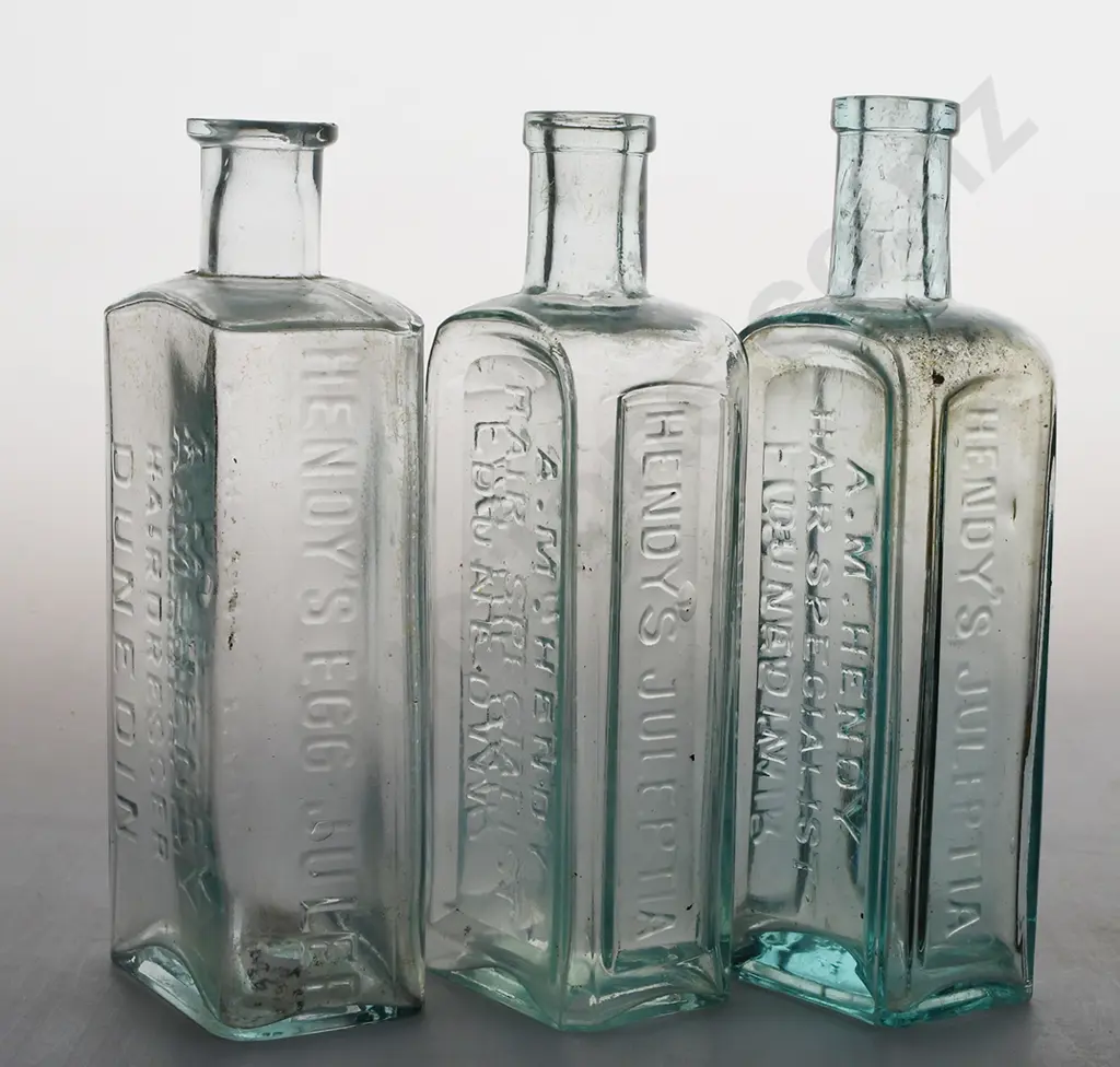 COLLECTION OF HENDY DUNEDIN BOTTLES Image 1++