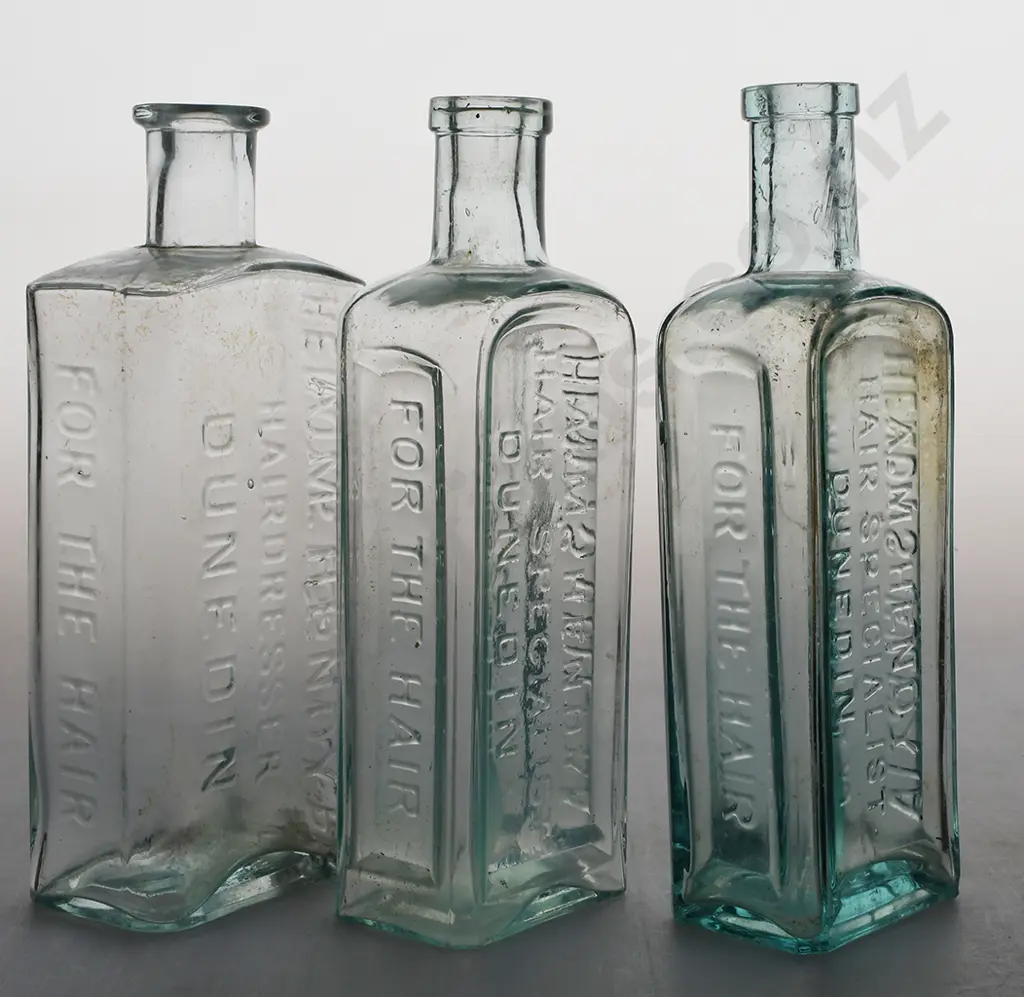 COLLECTION OF HENDY DUNEDIN BOTTLES Image 1++
