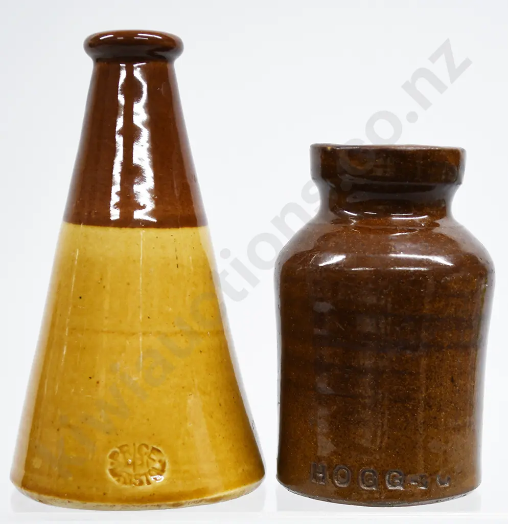 HOGG & CO STONEWARE POT, CONE INK Image 1++