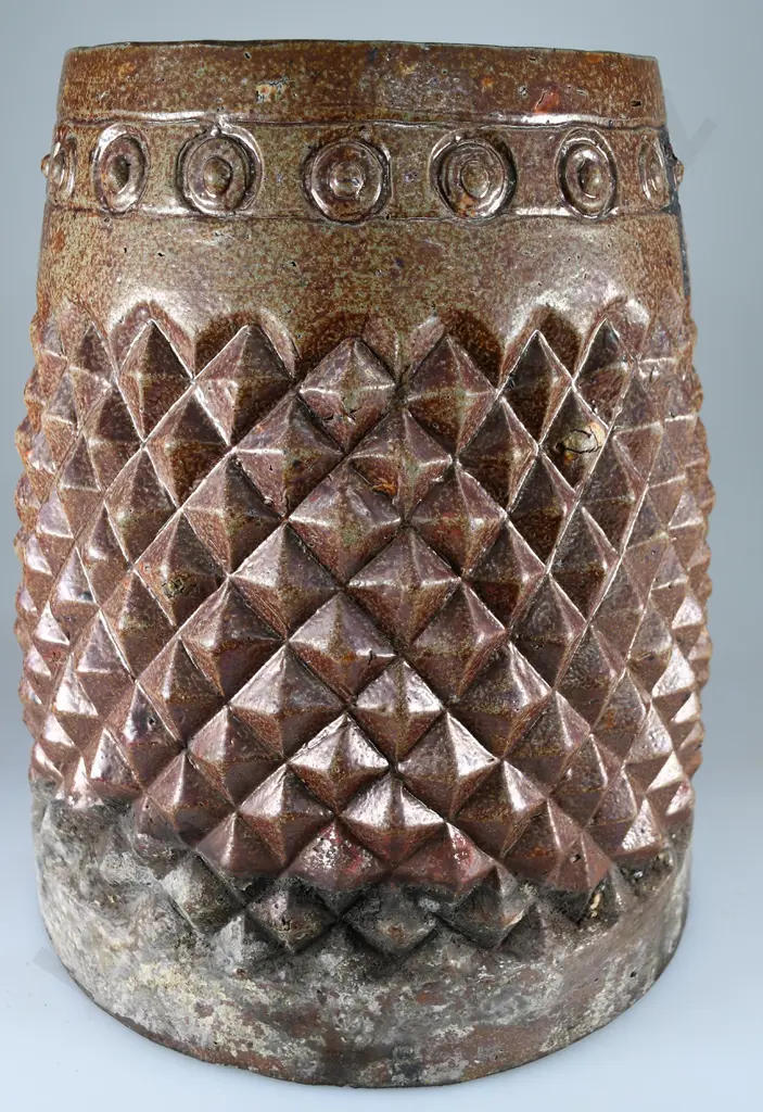 LOCAL POTTERY CHIMNEY POT Image 1++
