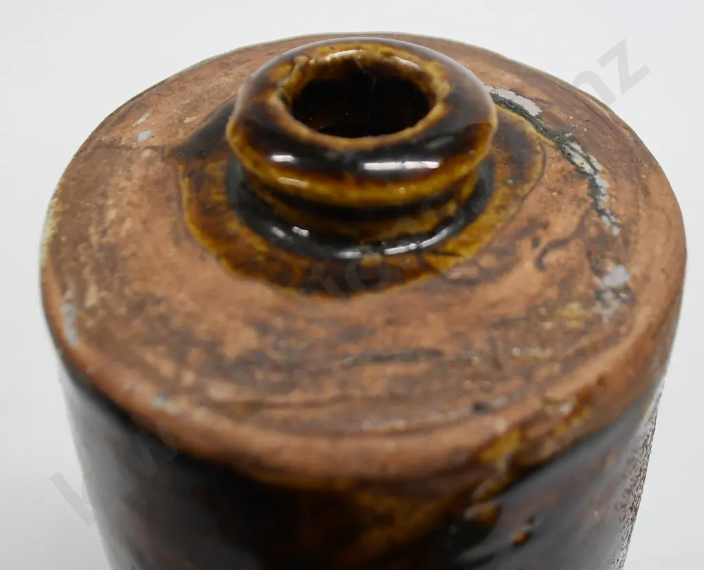 CHINESE INK BOTTLE Image 1++