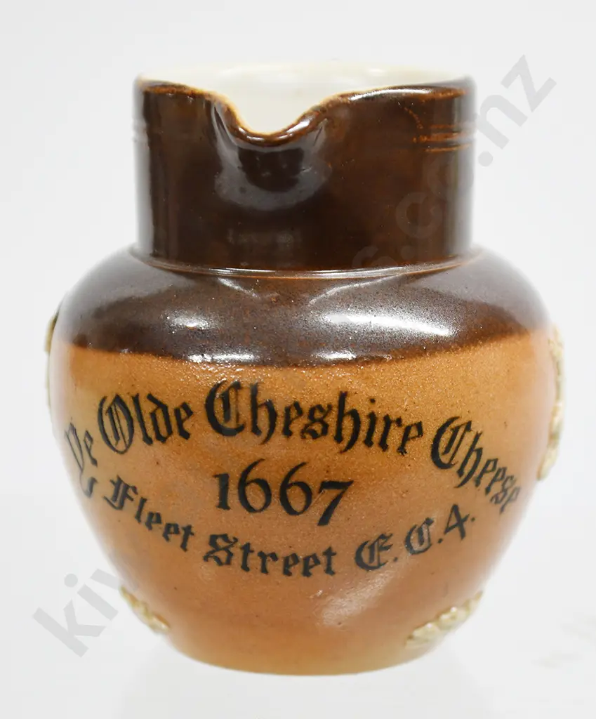 +YE OLD CHESHIRE CHEESE DOULTON JUG Image 1++