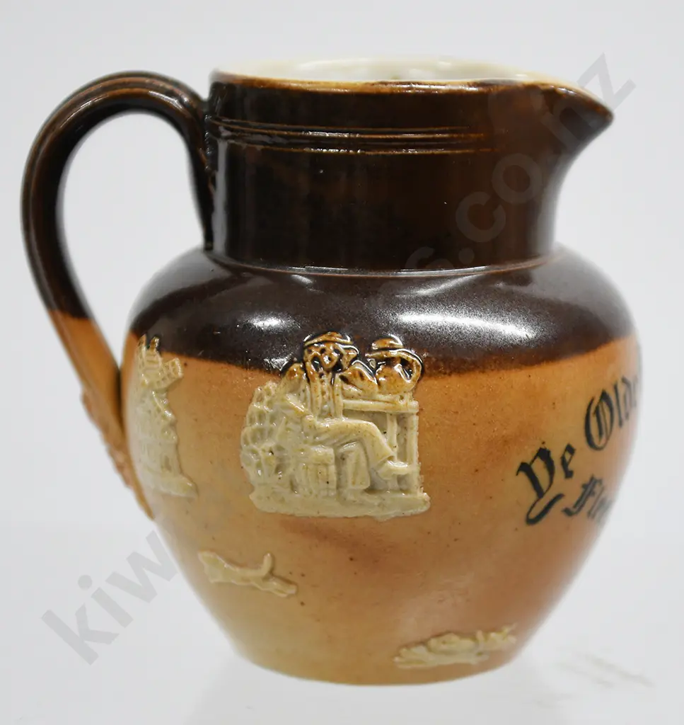 +YE OLD CHESHIRE CHEESE DOULTON JUG Image 1++