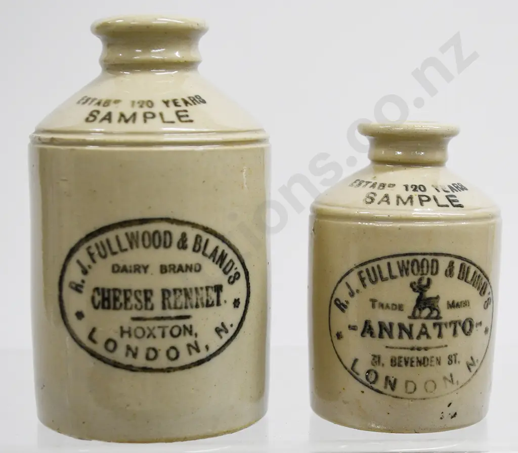FULLWOOD ANNATTO SAMPLE STONEWARE JAR Image 1++