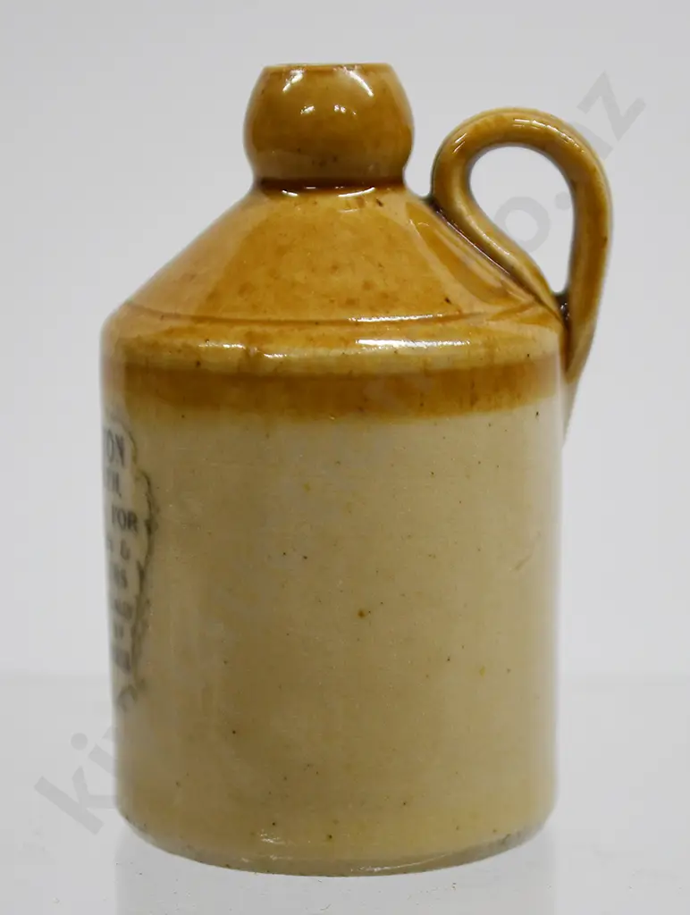 DOULTON LAMBERTH SAMPLE STONEWARE JAR Image 1++
