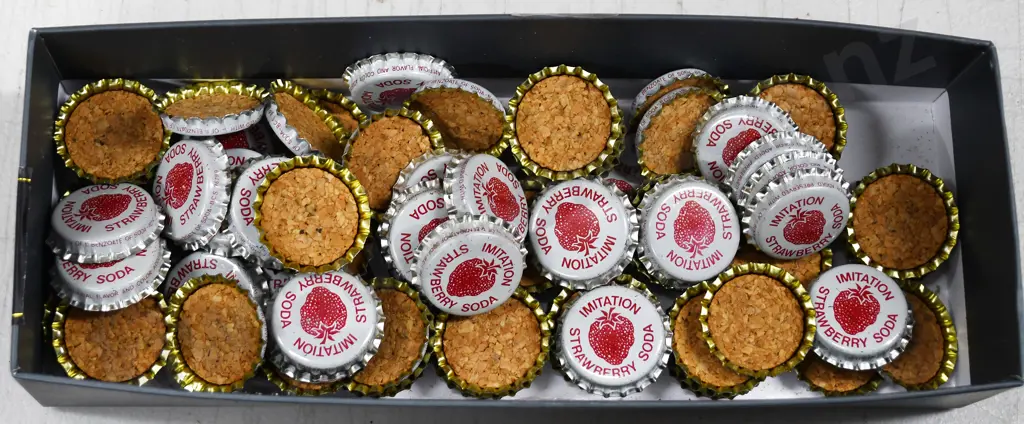 IMITATION STRAWBERRY SODA BOTTLE CAPS Image 1++