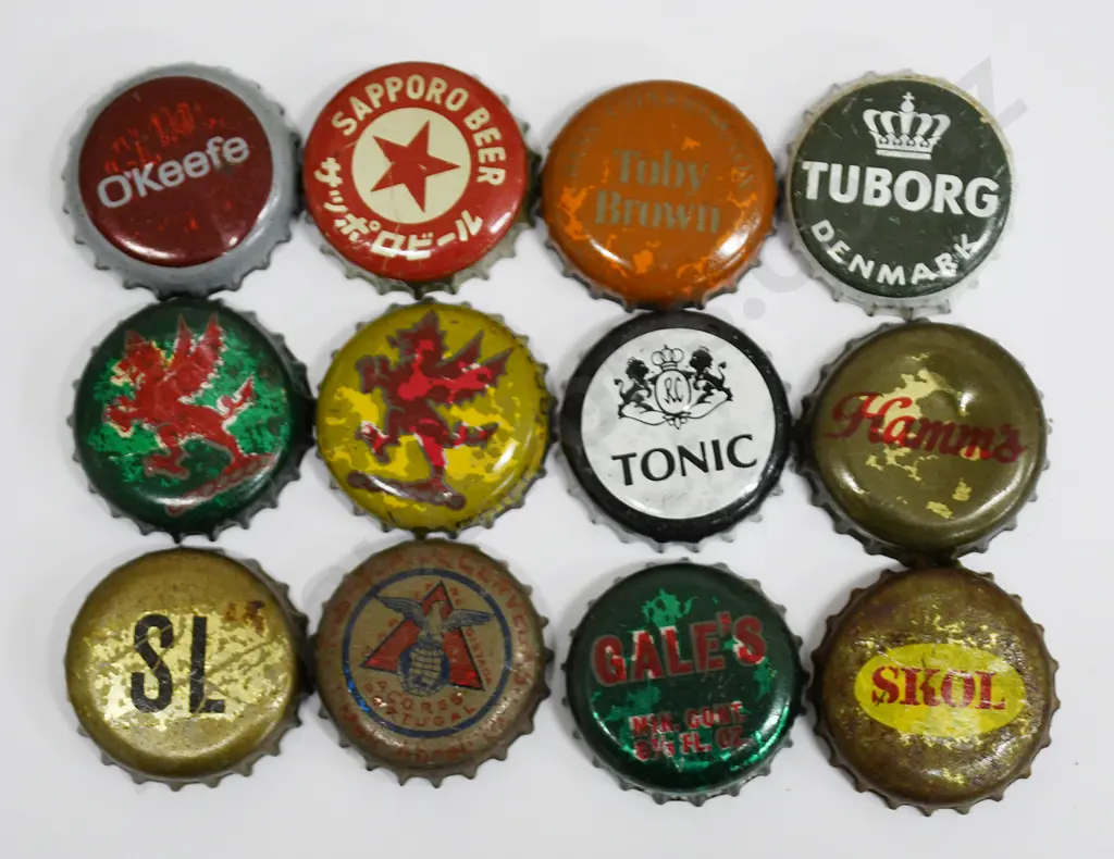 ASSORTED SOFT DRINK, BEER BOTTLE CAPS Image 1++