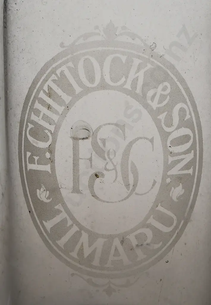 3 TIMARU SODA SYPHONS Image 1++
