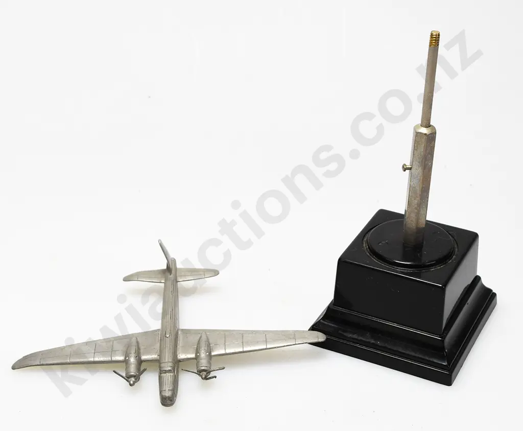 MODEL AIRPLANE ON STAND - 2 Image 1++