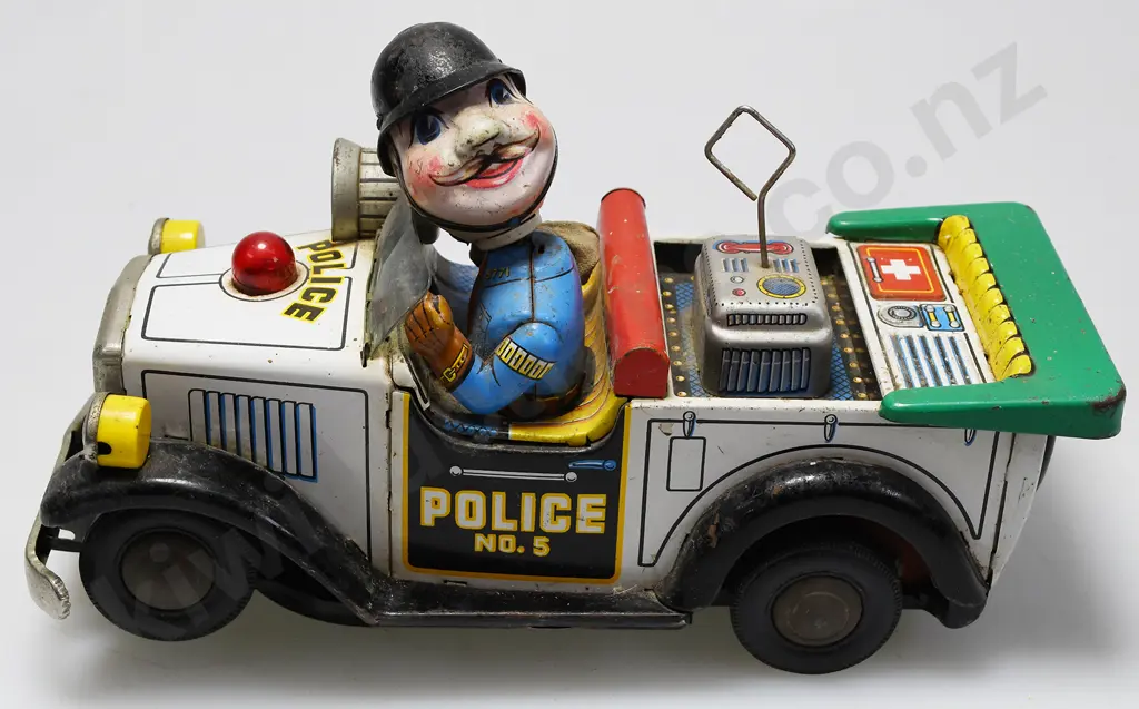 VINTAGE JAPANESE TIN PLATE POLICE CAR NO. 5 - BATTERY OPERATED Image 1++