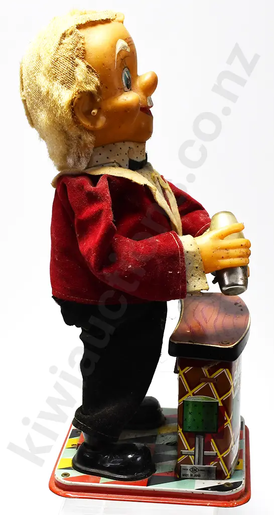 EARLY JAPANESE MADE TIN TOY - BARTENDER Image 1++
