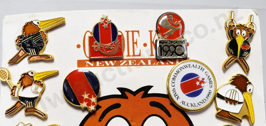 NZ COMMONWEALTH GAMES 1990 BADGES Image 1++