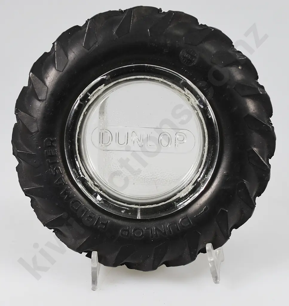 DUNLOP TYRE ASHTRAY Image 1++
