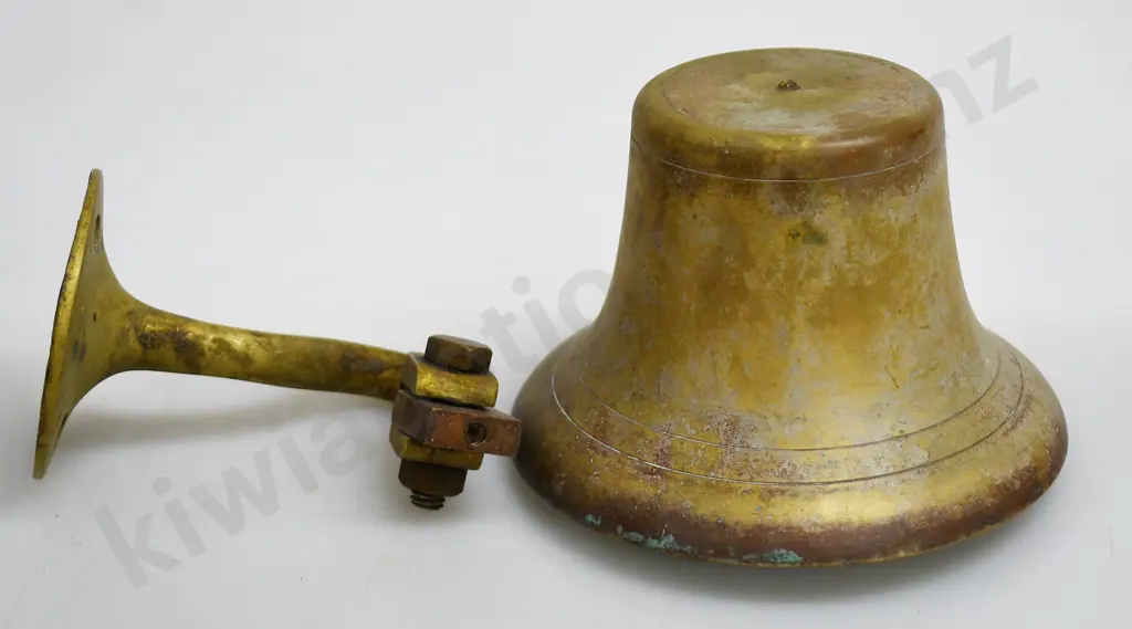 SHIPS BRASS BELL Image 1++
