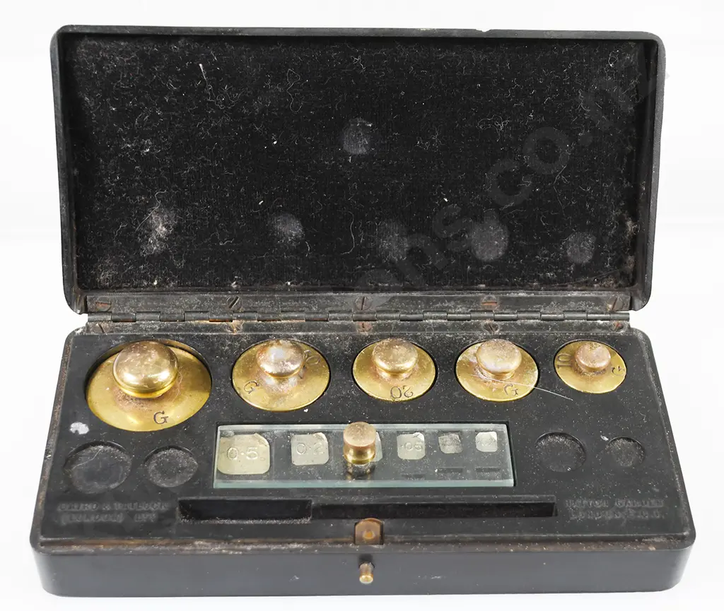 GOLD SCALE WEIGHTS Image 1++