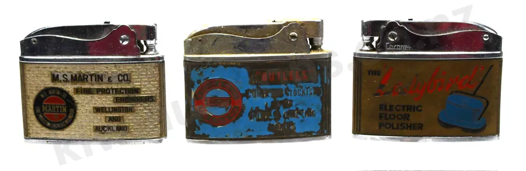 VINTAGE  ADVERTISING CIGARETTE LIGHTERS Image 1++