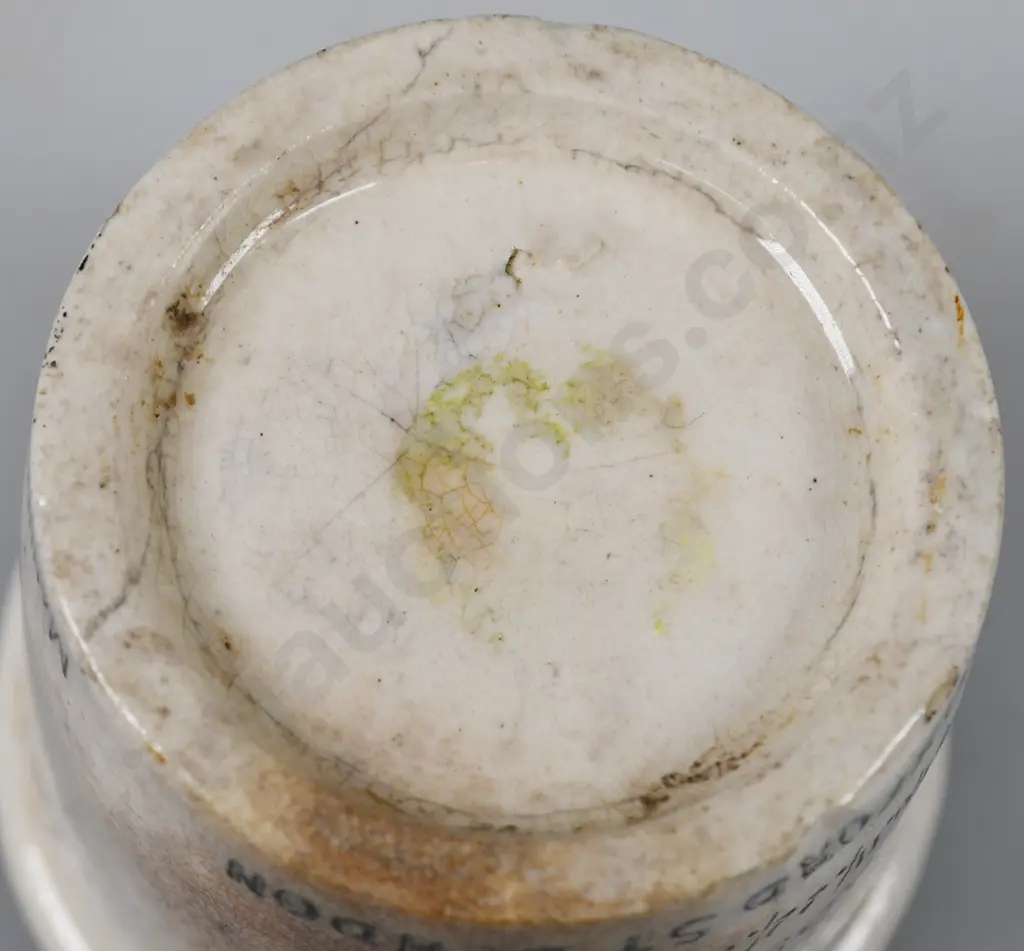 HOLLOWAYS OINTMENT POTS Image 1++