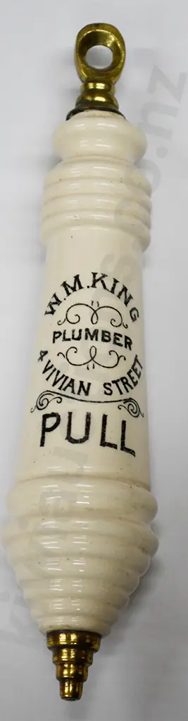 KING PLUMBER VIVIAN STREET TOILET PULL Image 1++