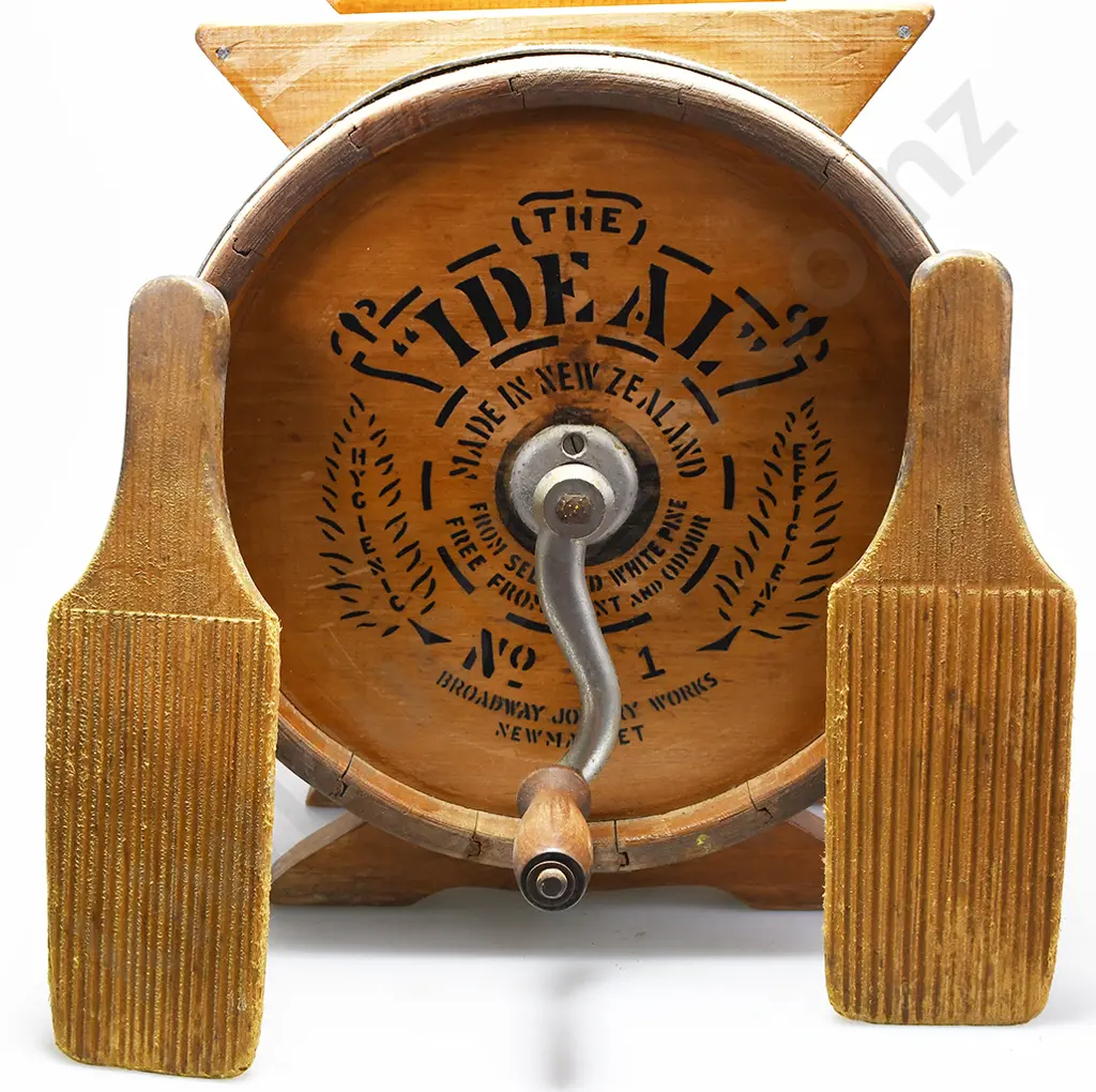 IDEAL AUCKLAND MADE BUTTER CHURN Image 1++