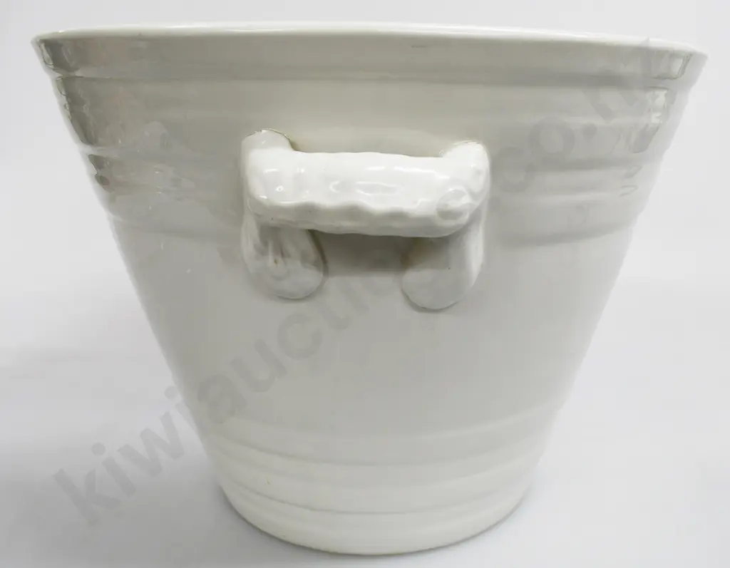 LARGE CERAMIC MILK PAIL, THE DAIRY ENGINEERING CO OF IRELAND Image 1++
