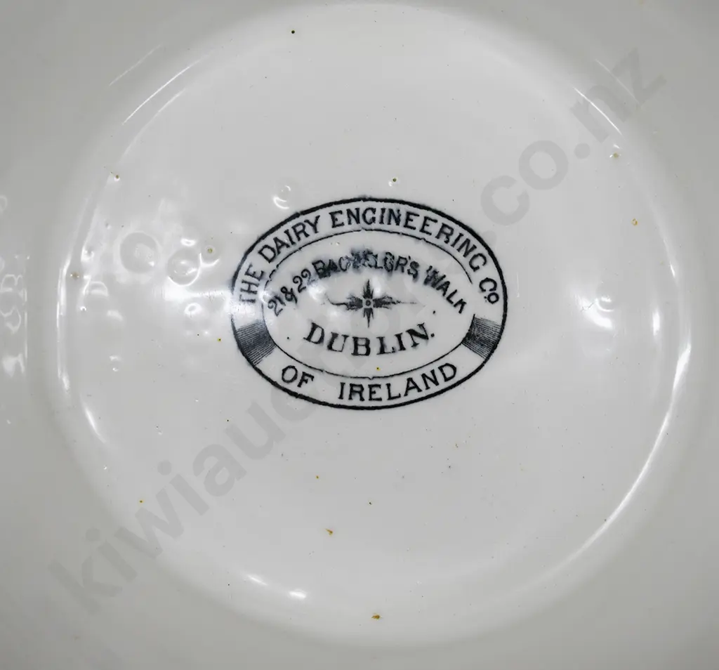 LARGE CERAMIC MILK PAIL, THE DAIRY ENGINEERING CO OF IRELAND Image 1++