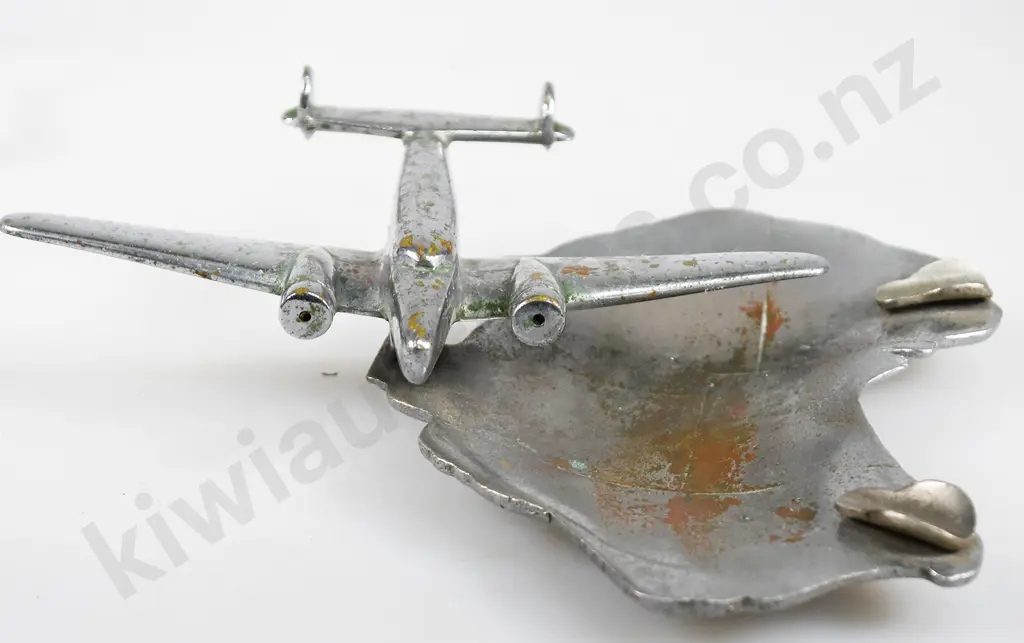 CHROME PLATED ASHTRAY MAP OF AUSTRALIA AIRPLANE Image 1++