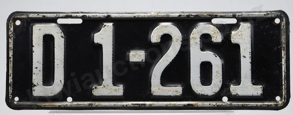 NZ NUMBER PLATE D1-261 1926 - 1927 Image 1++