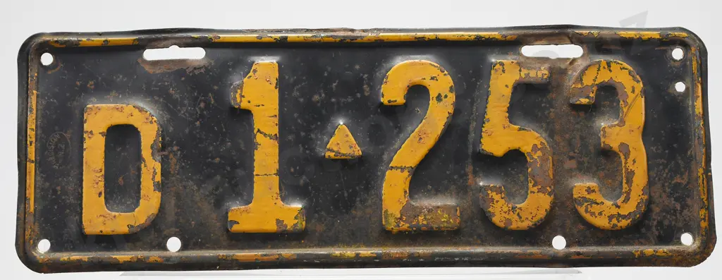 NZ NUMBER PLATE D1- 253 1931 - 1932 Image 1++