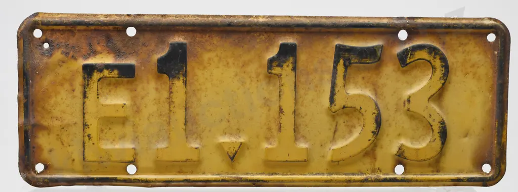 NZ NUMBER PLATE E1-153, 1936-1937 Image 1++
