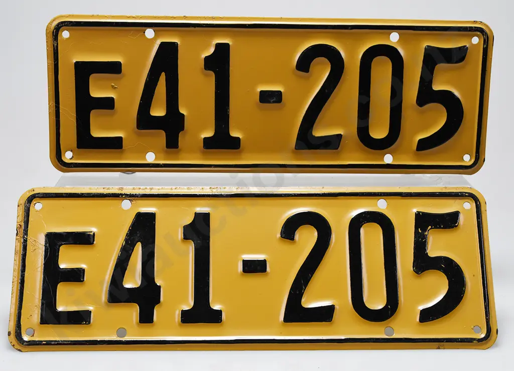 NZ NUMBER PLATES E41-205, 1946-1951 Image 1++