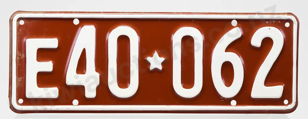 NZ NUMBER PLATE E40-062, 1956-1961 Image 1++