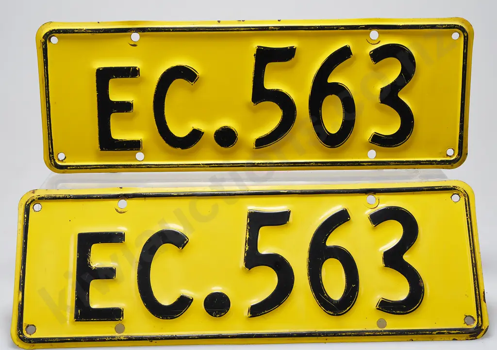 NZ NUMBER PLATES EC-563, 1961-1965 Image 1++