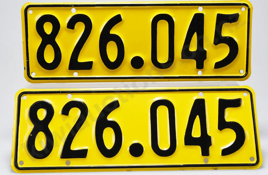 NZ NUMBER PLATES 826-045, 1961-1965 Image 1++
