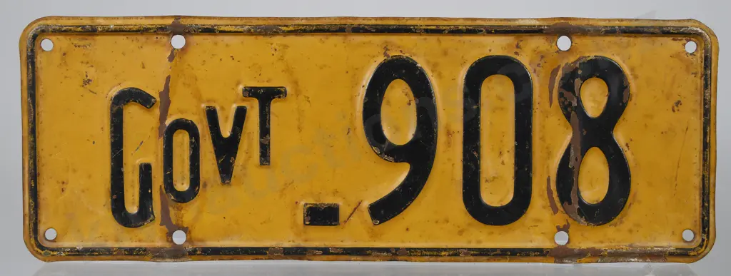 NZ GOVERNMENT NUMBER PLATE GOVT-908, 1932-1933 Image 1++
