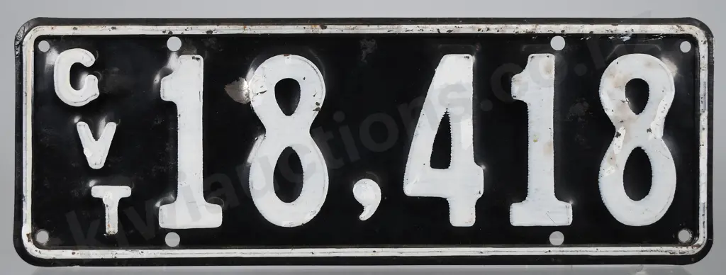 NZ GOVERNMENT NUMBER PLATE GVT18-418, 1951-1956 Image 1++