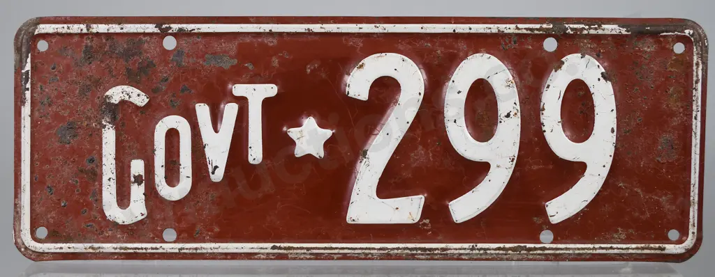 NZ GOVERNMENT NUMBER PLATE GOVT-299, 1951-1956 Image 1++
