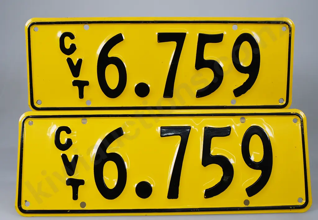 NZ GOVERNMENT NUMBER PLATES GVT6-759, 1961-1965 Image 1++