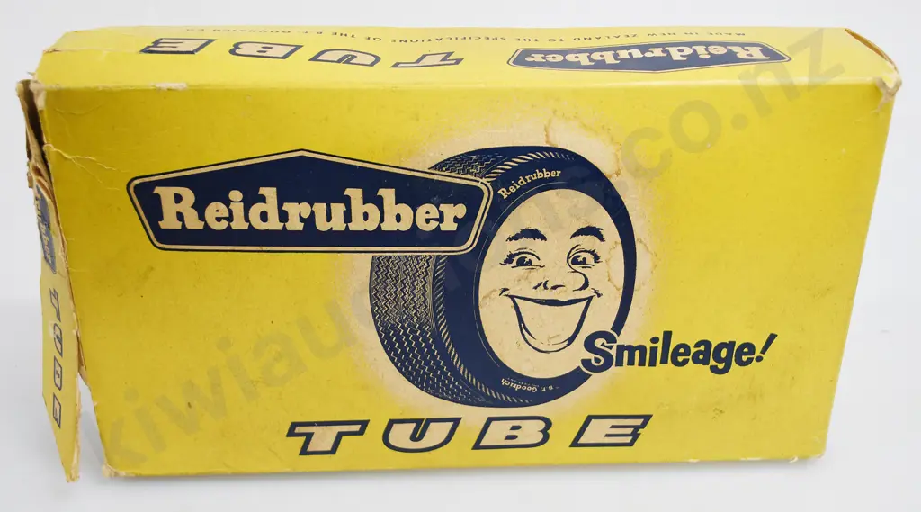 DUNLOP PENNANT FLAG, REIDRUBBER TUBE BOX Image 1++