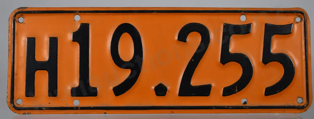 NZ HEAVY VEHICLE NUMBER PLATE, H19-255, 1939-1940 Image 1++