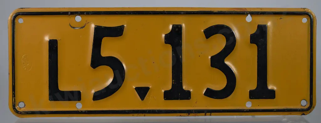 NZ LIGHT VEHICLE NUMBER PLATE, L5-131, 1936-1937 Image 1++