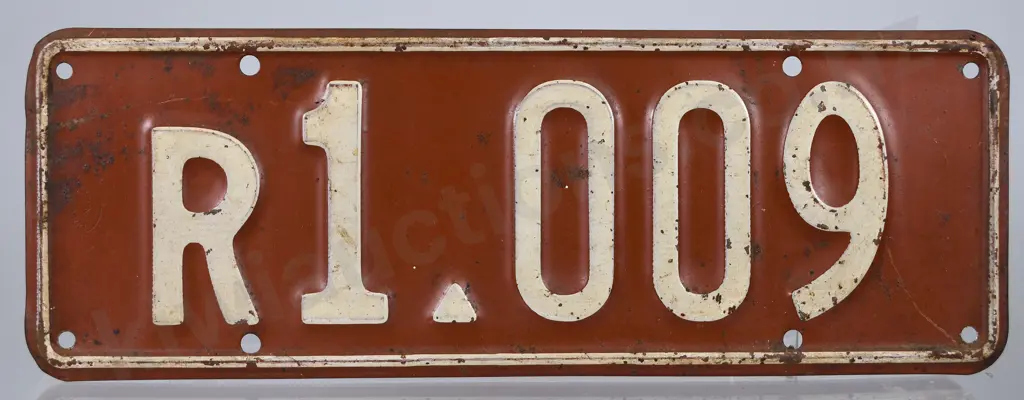 NZ TRAILER NUMBER PLATE R1-009, 1940-1941 Image 1++
