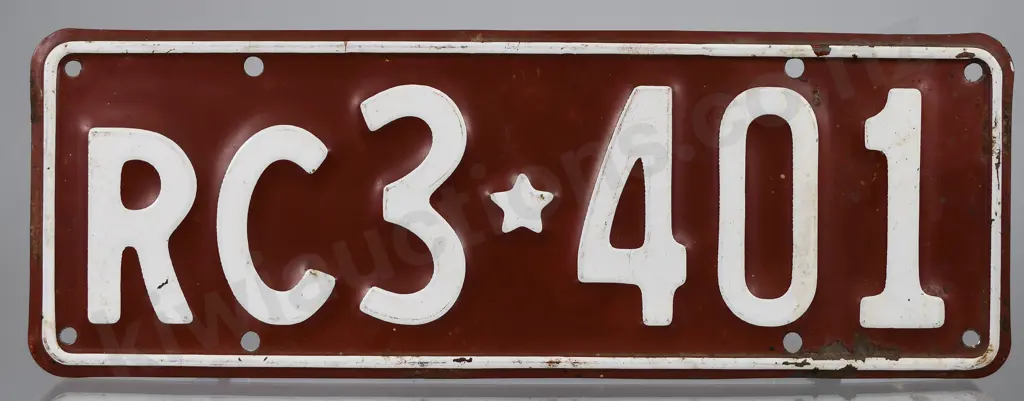 NZ TRAILER NUMBER PLATE RC3-401, 1956-1961 Image 1++