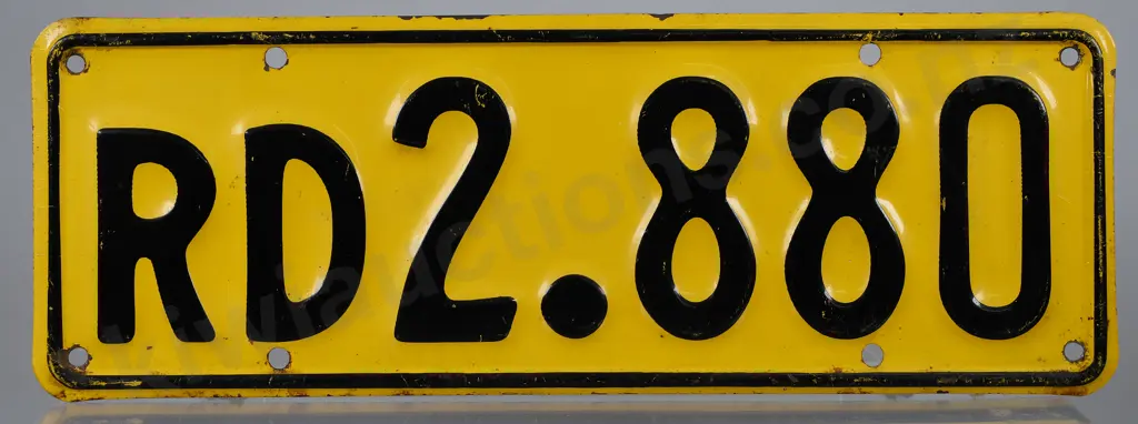 NZ TRAILER NUMBER PLATE RD2-880, 1961-1965 Image 1++